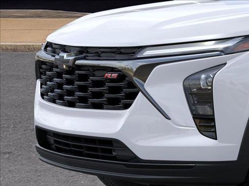 New 2026 Chevrolet Trax RS w/ Driver Confidence Package image 13