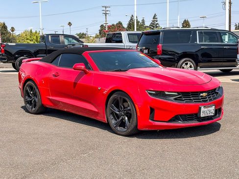 Used 2020 Chevrolet Camaro LT RWD image 5