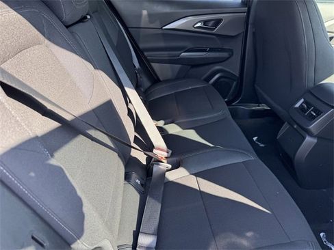 New 2026 Chevrolet Equinox EV LT image 8