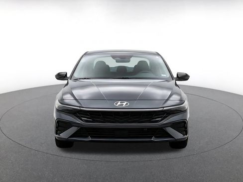 Used 2026 Hyundai Elantra Sport FWD image 2