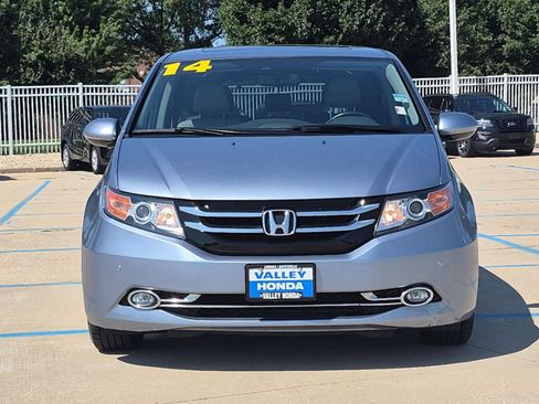 Used 2014 Honda Odyssey Touring Elite image 3