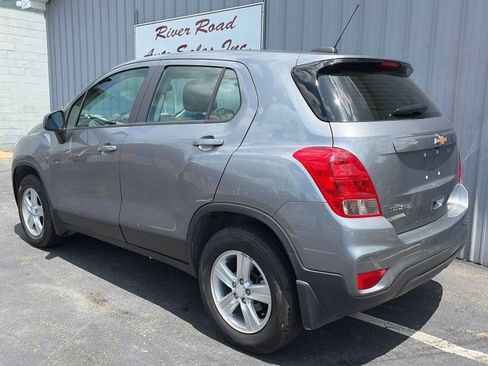 Used 2020 Chevrolet Trax LS w/ LPO, Protection Package AWD/4WD image 10