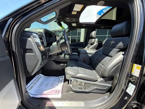 Used 2024 Ford F450 Platinum w/ FX4 Off-Road Package AWD/4WD image 29