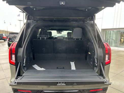 New 2025 Ford Expedition Tremor image 25