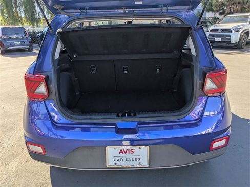 Used 2023 Hyundai Venue SEL image 29