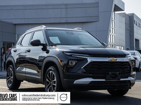 Used 2024 Chevrolet TrailBlazer LT image 1