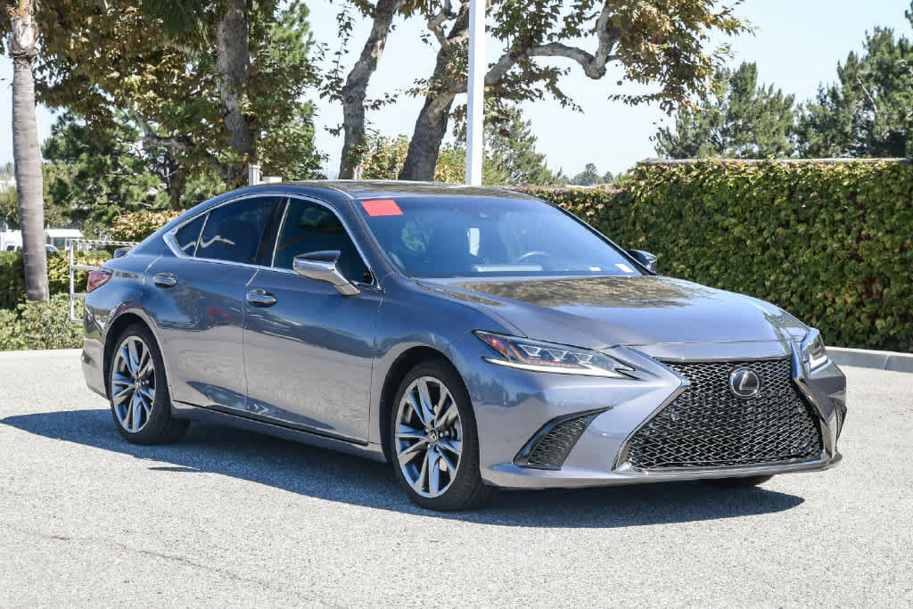 Used 2019 Lexus ES 350 F Sport w/ Accessory Package 2 FWD image 3