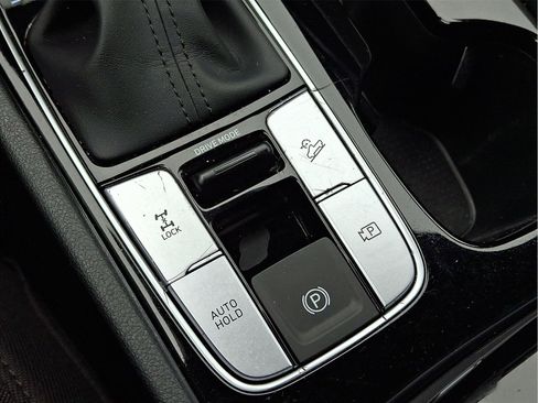 Used 2024 Hyundai Santa Cruz SE image 23