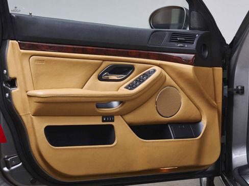 Used 2003 BMW M5 image 75