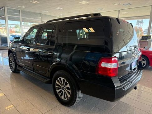 Used 2016 Ford Expedition XLT image 5