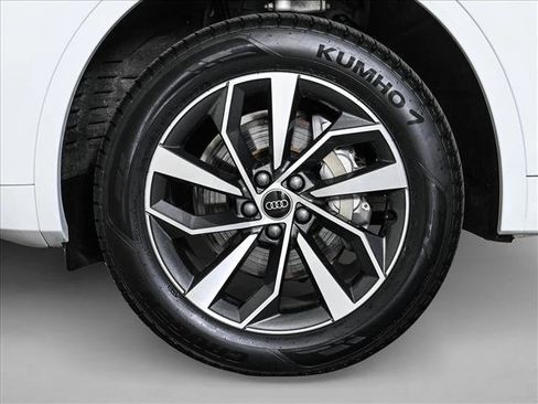 Used 2023 Audi Q5 2.0T Premium Plus w/ Premium Plus Package AWD/4WD image 25