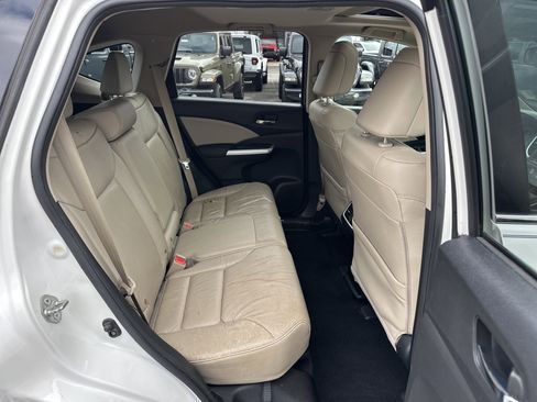 Used 2016 Honda CR-V Touring image 17