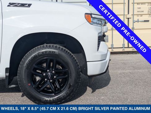 Used 2025 Chevrolet Silverado 1500 RST AWD/4WD image 12
