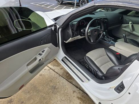 Used 2011 Chevrolet Corvette Grand Sport w/ Preferred Equipment Group image 57