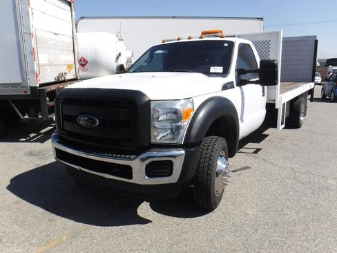 Used 2016 Ford F550 2WD Regular Cab Super Duty image 1