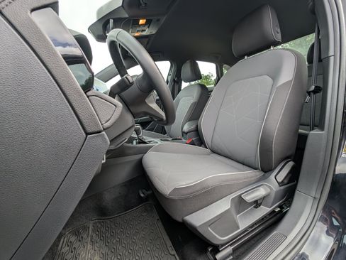 Used 2025 Volkswagen Jetta Sport FWD image 15