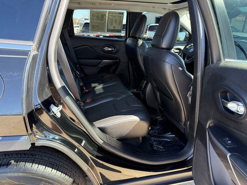 Used 2021 Jeep Cherokee Latitude Lux w/ Sun & Sound Group image 27