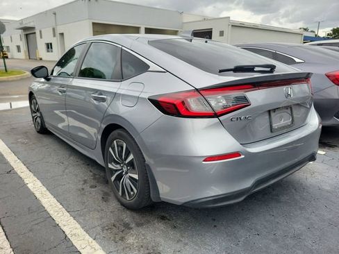 Used 2024 Honda Civic EX-L image 4