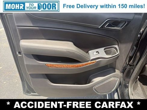 Used 2020 Chevrolet Suburban Premier AWD/4WD image 30