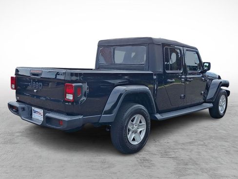 Used 2023 Jeep Gladiator Sport AWD/4WD image 5