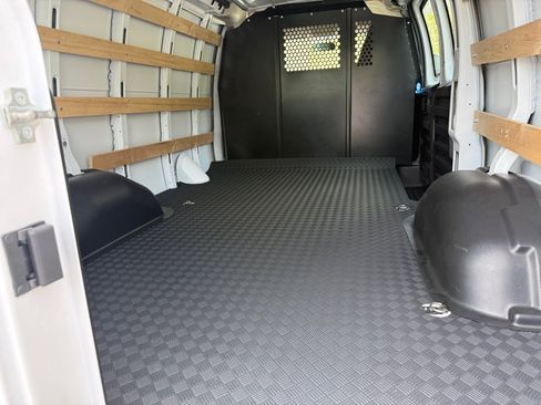 Used 2024 Chevrolet Express 2500 w/ Driver Convenience Package image 3