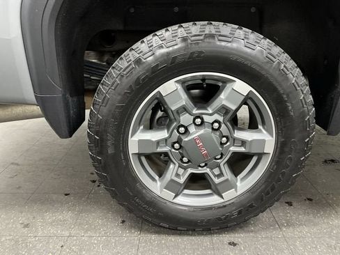 Certified 2025 GMC Sierra 2500 SLE w/ SLE Value Package; AWD/4WD image 33