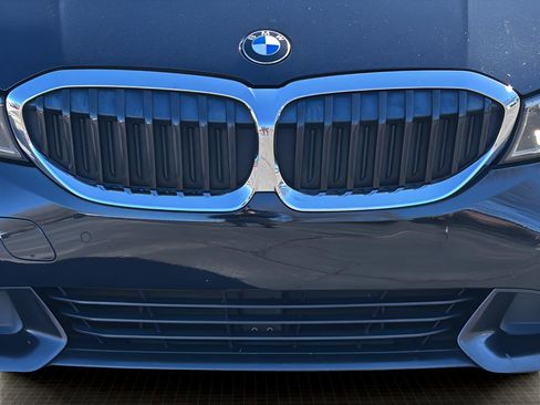 Used 2019 BMW 330i Sedan w/ Convenience Package image 9