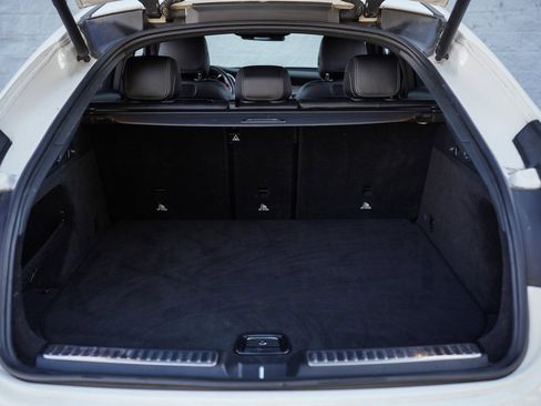 Used 2019 Mercedes-Benz GLC 300 4MATIC Coupe image 39