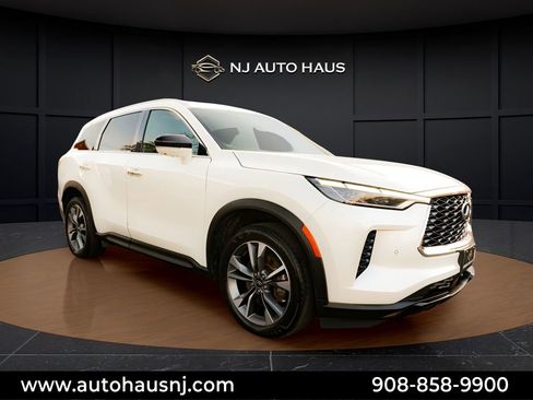 Used 2023 INFINITI QX60 Luxe image 1