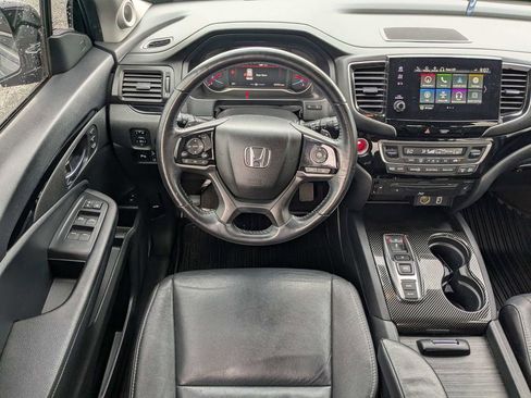 Used 2022 Honda Pilot Touring image 16