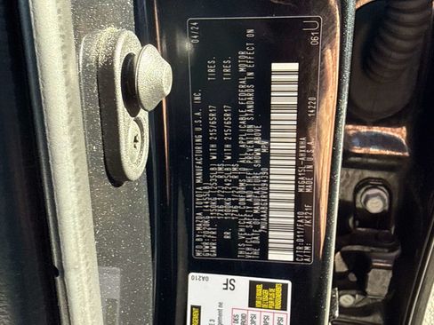 Used 2024 Toyota Corolla Cross L AWD/4WD image 27