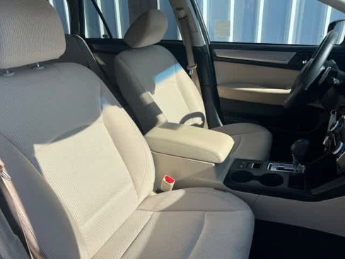 Used 2019 Subaru Outback 2.5i Premium w/ Popular Package #2 AWD/4WD image 21