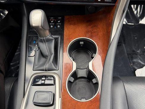 Used 2018 Lexus RX 450hL Premium w/ Premium Package image 15