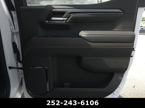 Used 2026 GMC Sierra 1500 AT4 w/ AT4 Premium Package AWD/4WD image 39