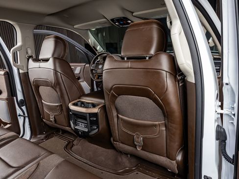 Used 2025 RAM 1500 Limited w/ Bed Utility Group image 32