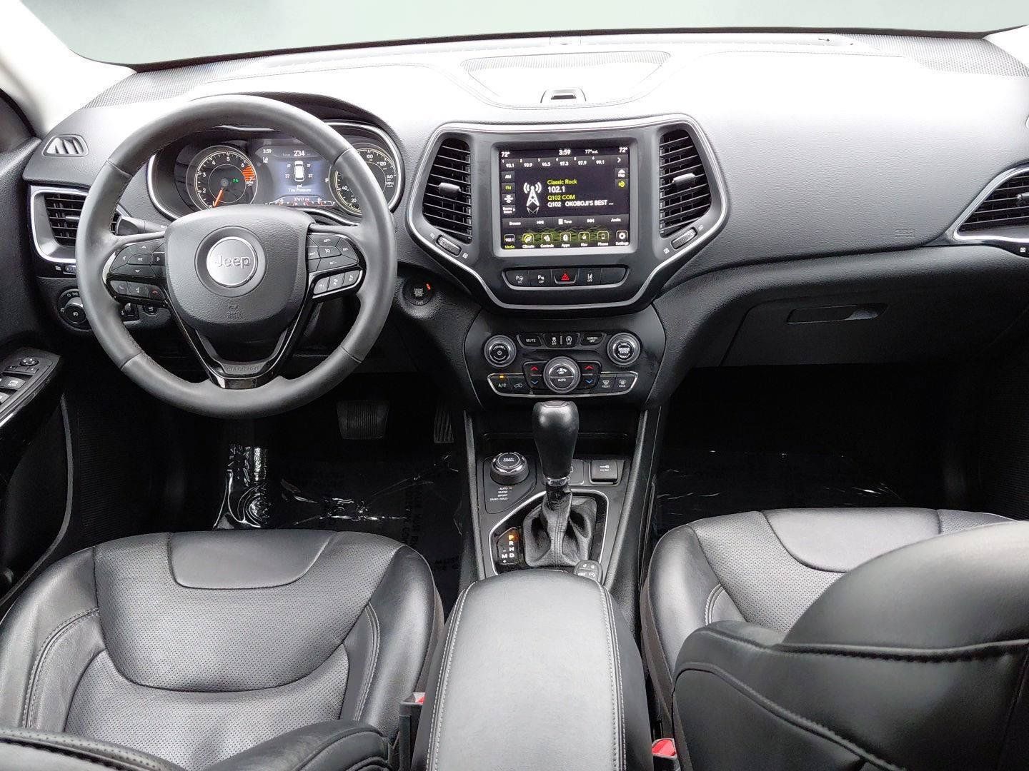 Used 2023 Jeep Cherokee Altitude Lux AWD/4WD image 42