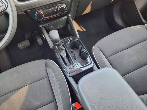 Used 2025 Chevrolet TrailBlazer LT FWD image 9