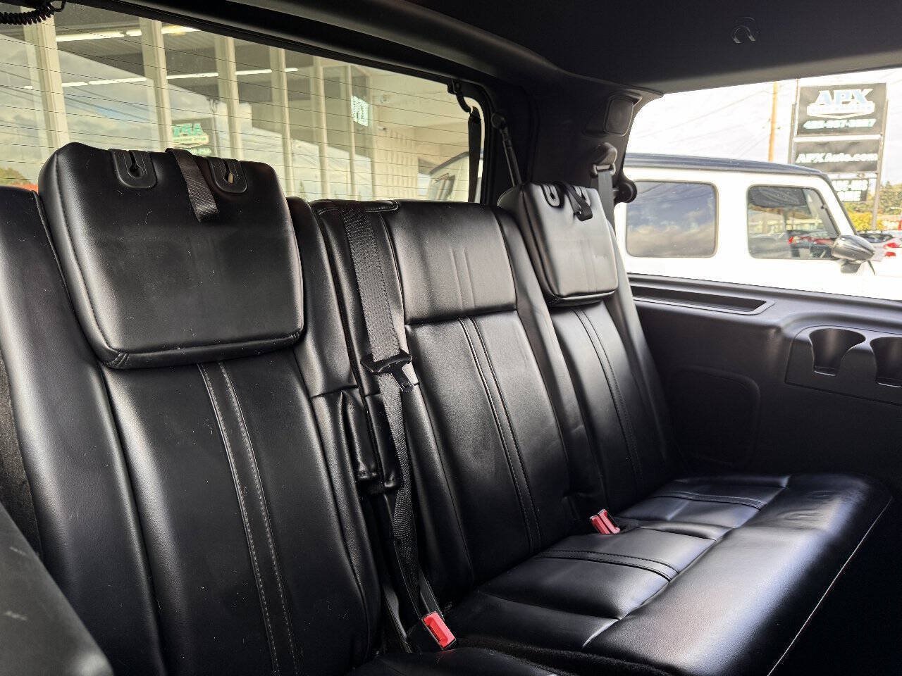 Used 2017 Lincoln Navigator Select RWD image 23