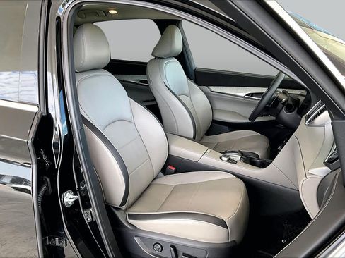 Used 2023 INFINITI QX50 Sensory w/ Accent Package AWD/4WD image 8