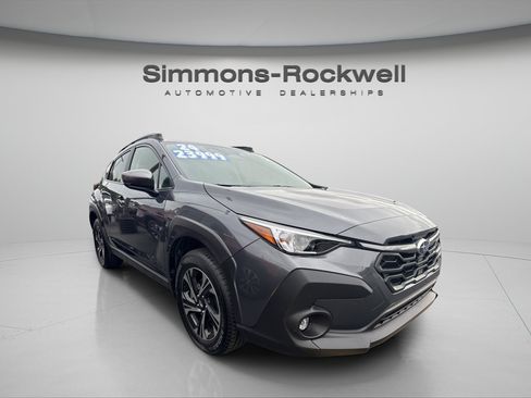 Used 2024 Subaru Crosstrek 2.0i Premium AWD/4WD image 5