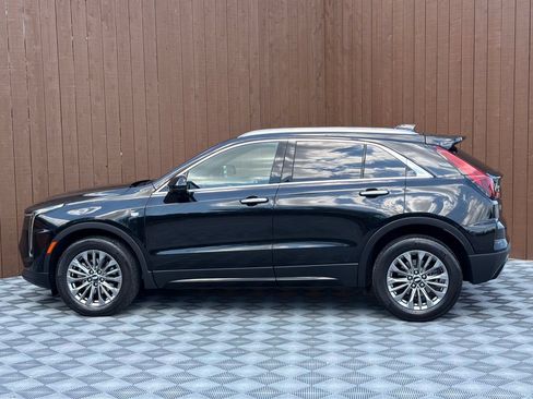 Used 2025 Cadillac XT4 Premium Luxury FWD image 16