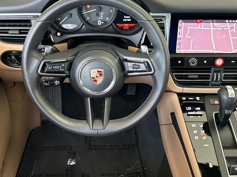Used 2026 Porsche Macan AWD/4WD image 14