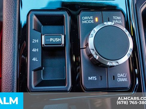 Used 2025 Toyota Tundra Limited AWD/4WD image 44