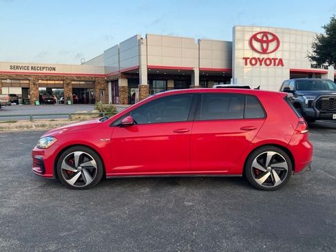 Used 2019 Volkswagen GTI SE FWD image 8
