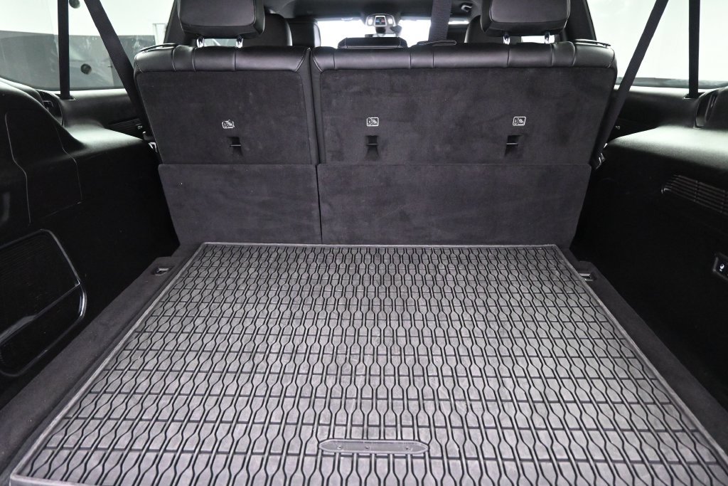 Used 2024 Jeep Wagoneer L Series II w/ Flexible Seating Group AWD/4WD image 27