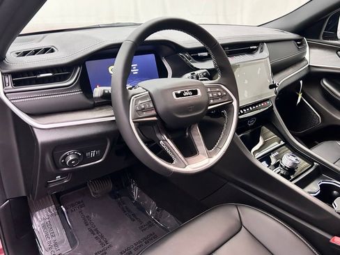 New 2026 Jeep Grand Cherokee L Limited AWD/4WD image 11