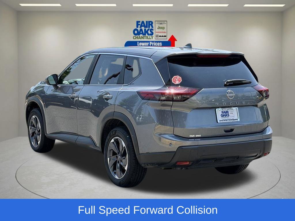 Used 2025 Nissan Rogue SV FWD image 10