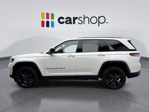 Used 2023 Jeep Grand Cherokee Altitude AWD/4WD image 2