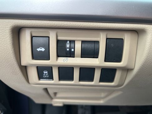 Used 2015 Subaru Legacy 2.5i Premium w/ Moonroof Package image 20