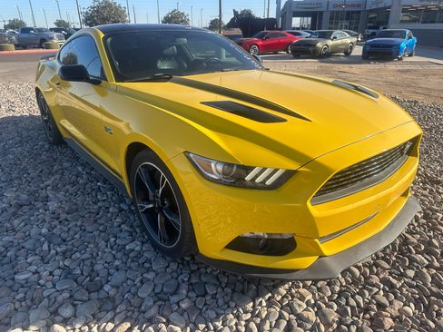 Used 2017 Ford Mustang GT Premium RWD image 7